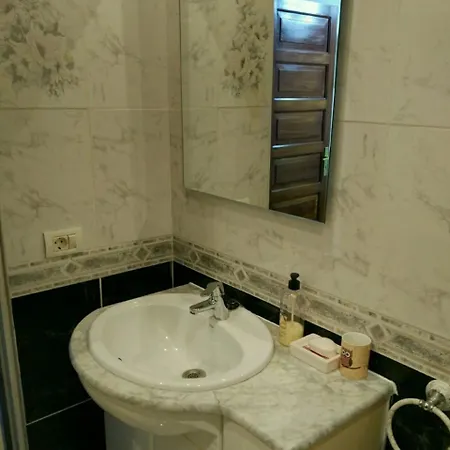 Colina Del Sur- South Hill Apartment