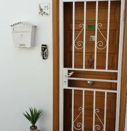 Colina Del Sur- South Hill Apartment *